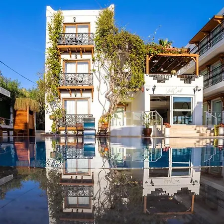 West Coast Boutique Hotel-3